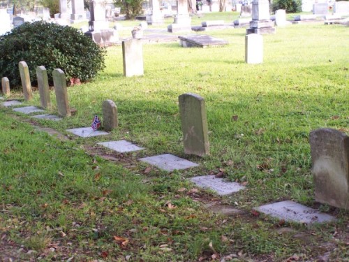 Line of CSA Army Graves at the Confederate Memorial